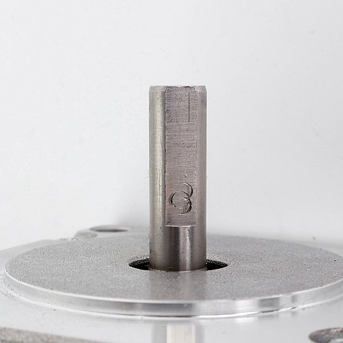 Nema 23 양극 1.8deg 1.9Nm(269.06oz.in) 2.8A 57x57x76mm 4 전선 Nema 23 양극 1.8deg 1.9Nm(269.06oz.in) 2.8A 57x57x76mm 4 전선