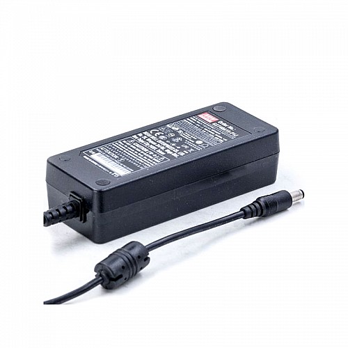 GST40A15-P1J MEANWELL 40W 15VDC 2.67A 115/230VAC AC-DC 신뢰할 수 있는 녹색 산업용 어댑터